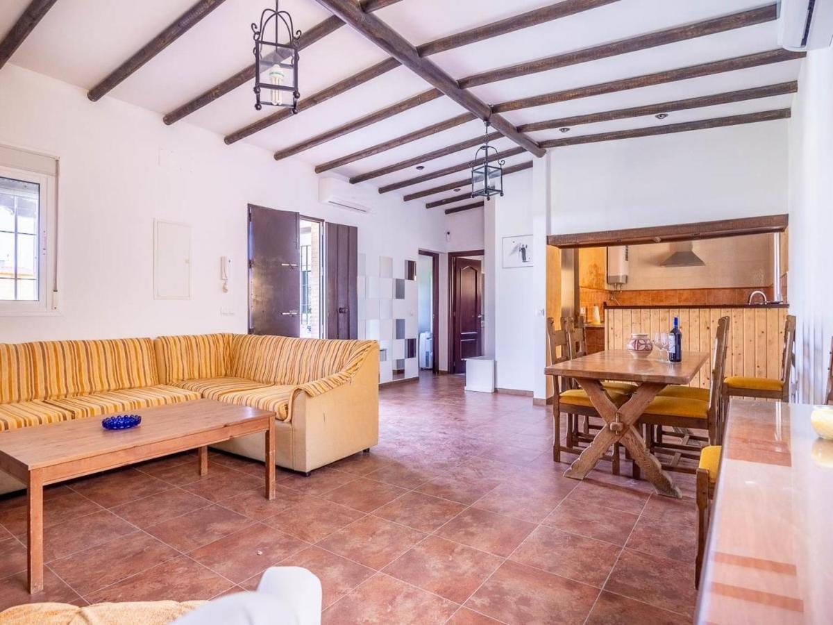 Villa Santa Teresa Vacacional Sevilla Dos Hermanas Luaran gambar