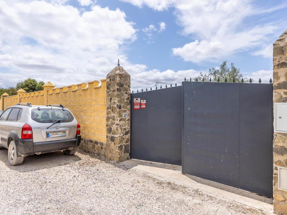 Villa Santa Teresa Vacacional Sevilla Dos Hermanas Luaran gambar