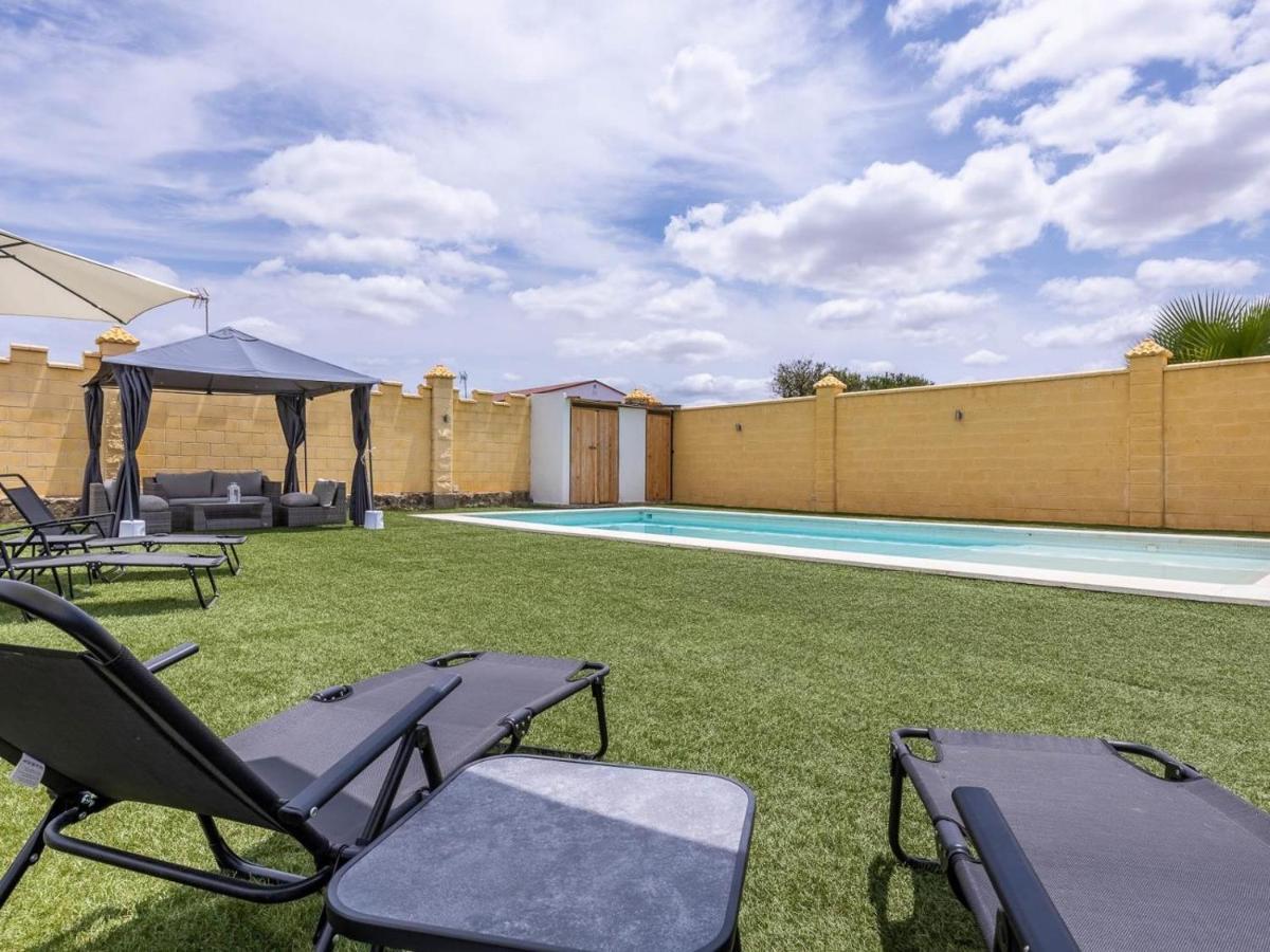 Villa Santa Teresa Vacacional Sevilla Dos Hermanas Luaran gambar